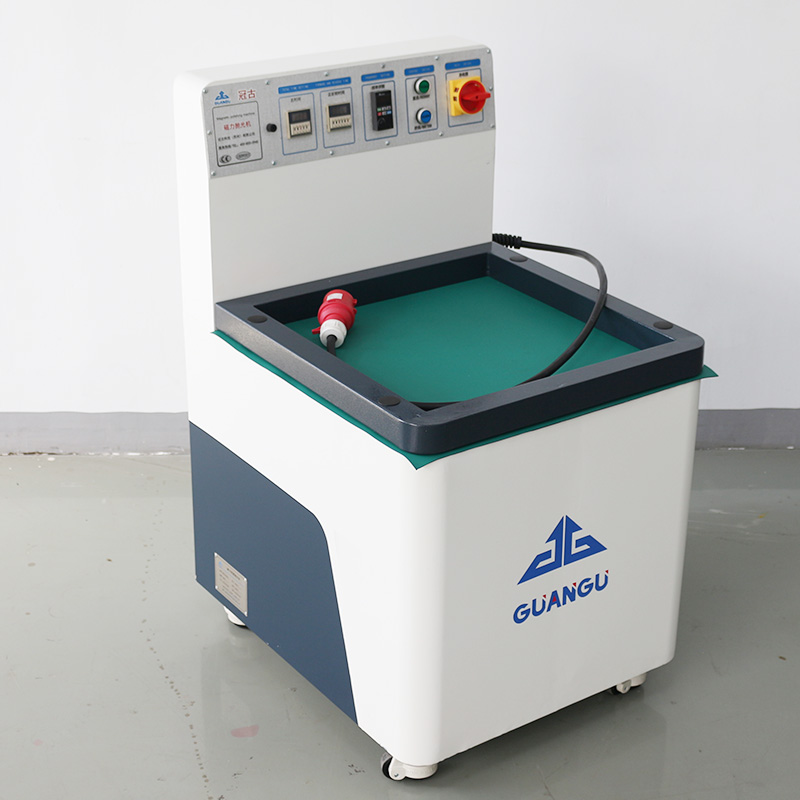 磁力拋光機是一種新型的拋光設備